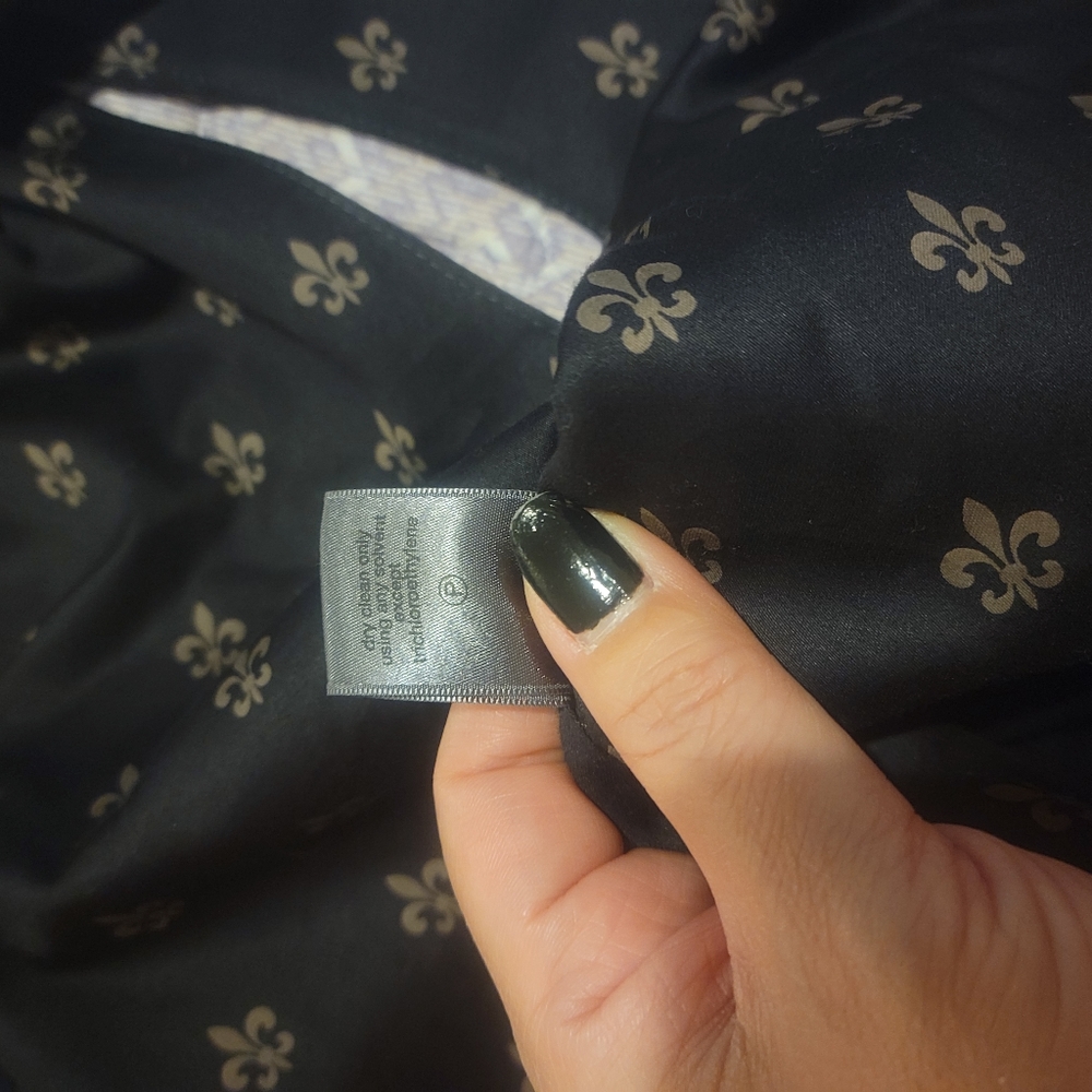 John Varvatos luxurious suite vest - Picture 5 of 7